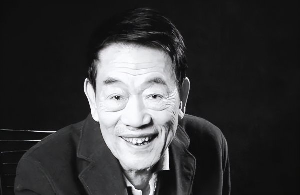 盒马配资 李金斗：杨少华在家午休时辞世，去世时安详无痛苦，生前状态良好，4个儿子都十分孝顺